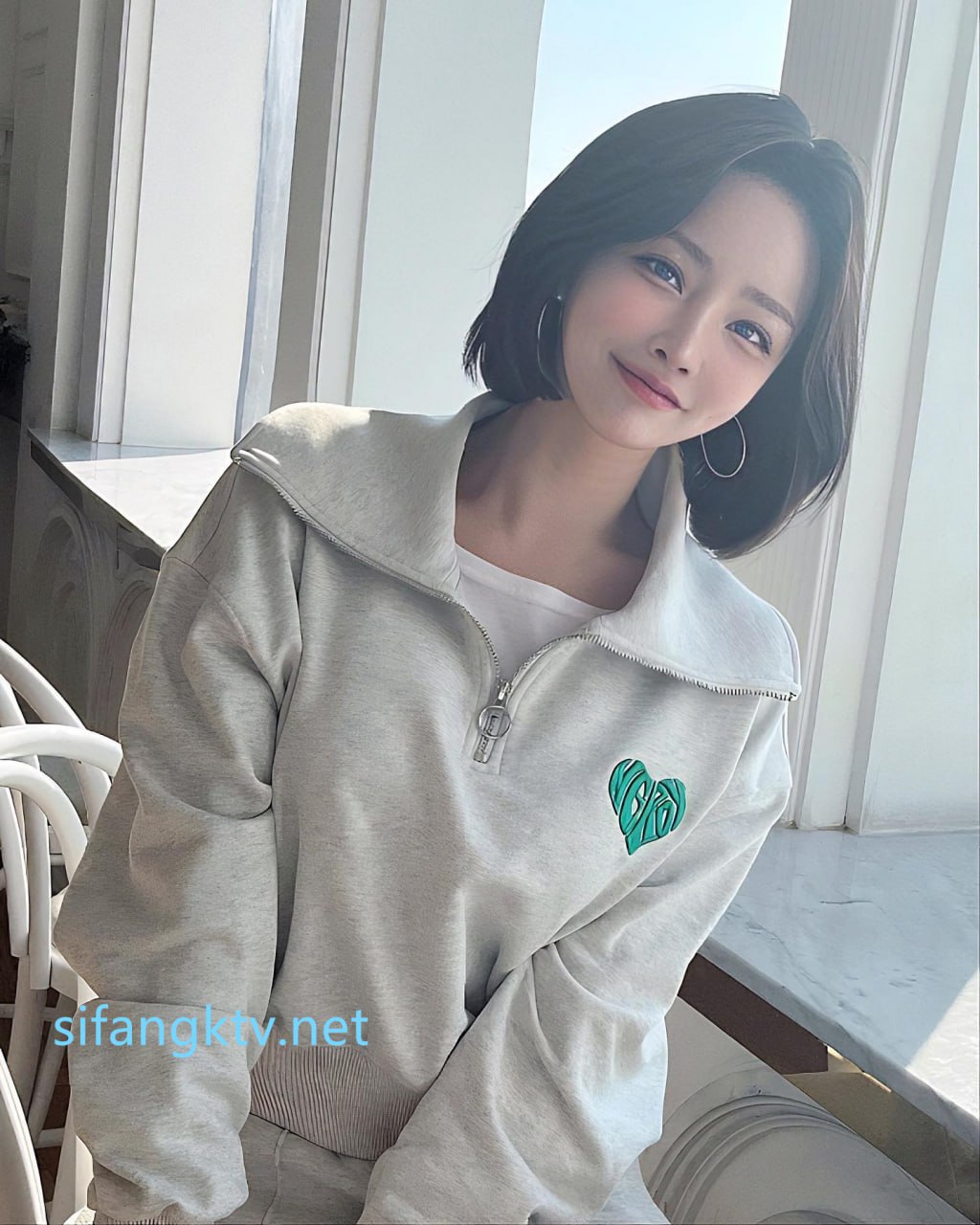 女警救命后续近景表情高潮，支持到叁佰更车震